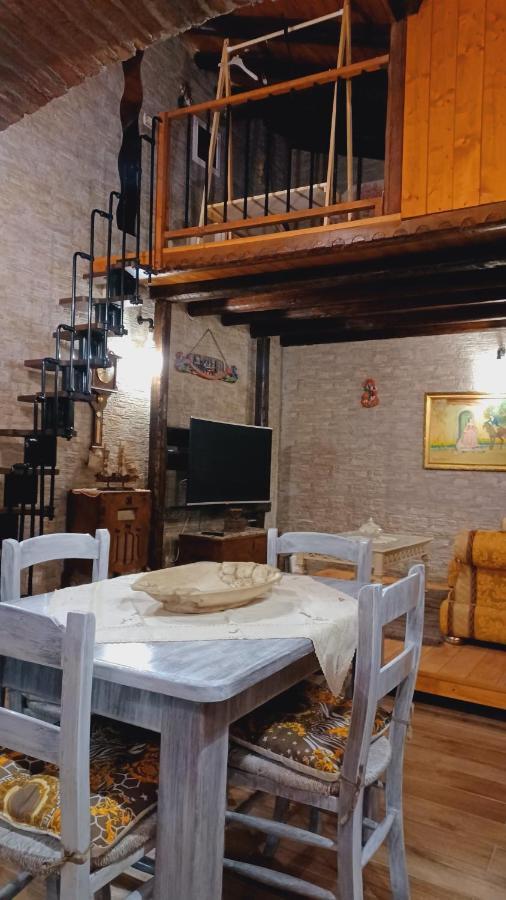 Villa L'Antico Vicolo Nunziata Esterno foto
